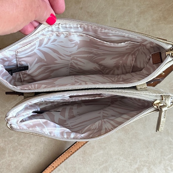 Stella & Dot Sidekick Crossbody Belt Bag Gold/Cream - Picture 10 of 16